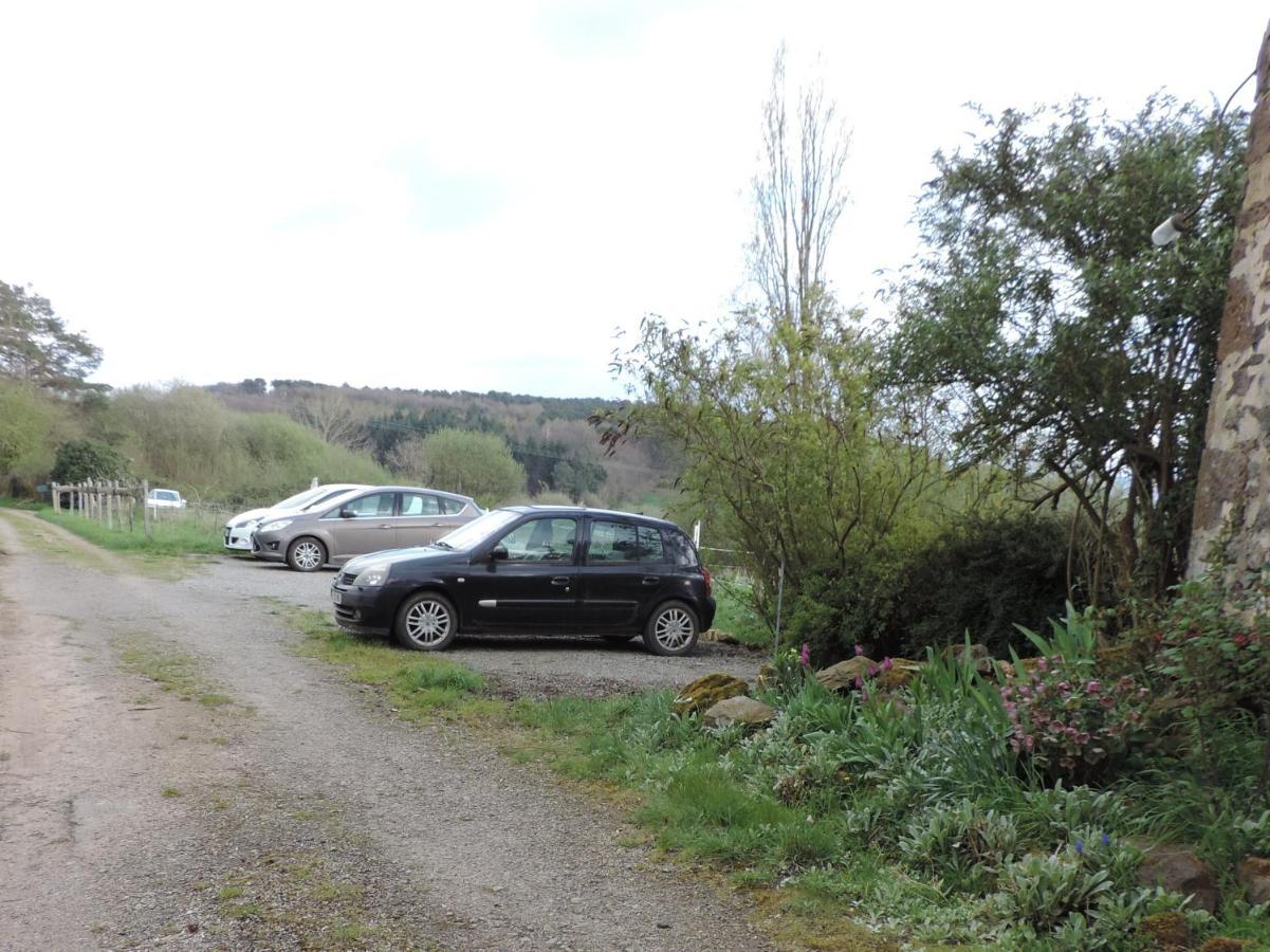 Le Clos Fleuri Ségrie Exterior photo